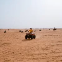 quad-biking-in-desert-700x450